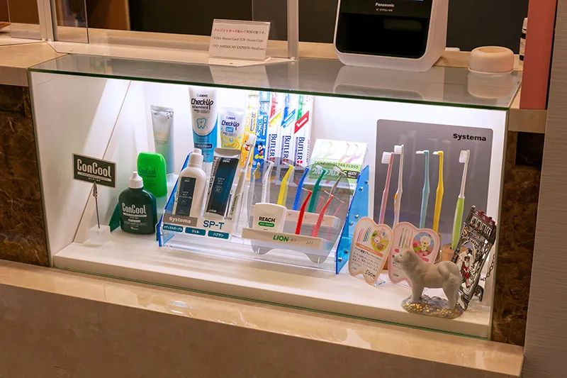 フロスと歯間ブラシ